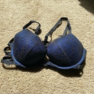 Navy/black push up bra